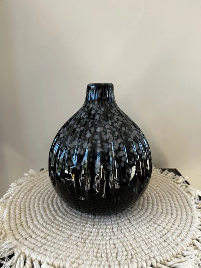 Dijk Natural Kleine vaas - 19 cm hoog - zwart/blauw