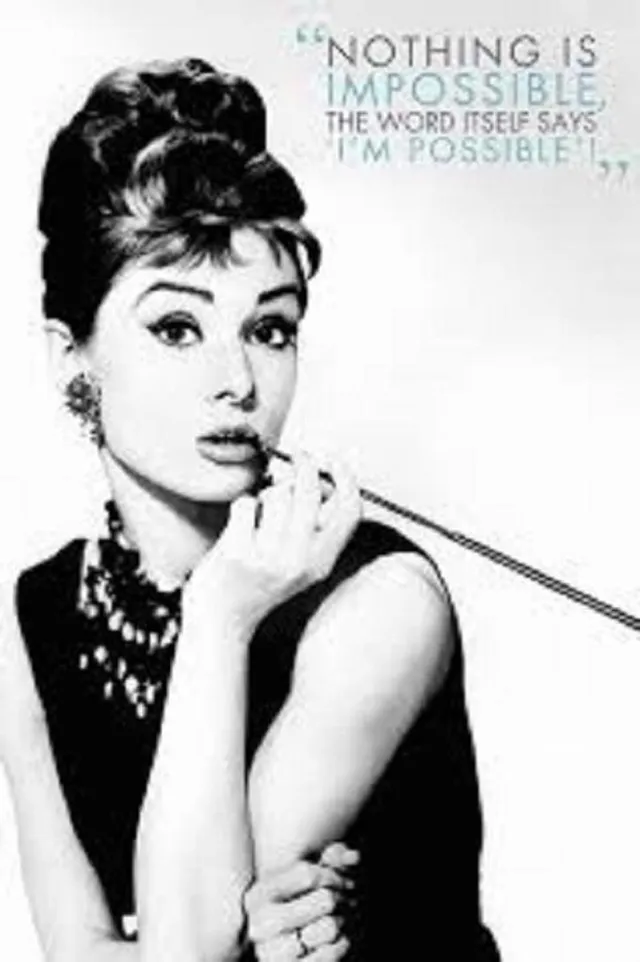 Studio Poster Audrey Hepburn - Nothing is impossible 91,5 x 61 cm zwart wit