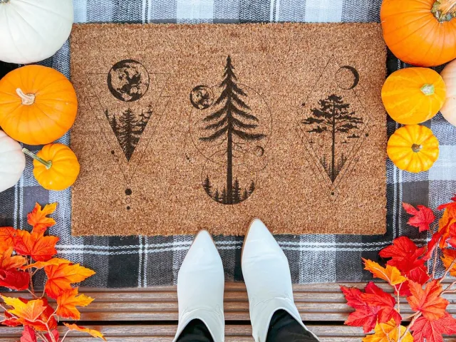 Laser Point Geometrical Trees | 90x60 cm | Nieuwe huis cadeau | Ingangsmat | Deurmat met stijl | Verhuizing cadeau | Praktisch & trendy | Perfect voor binnenkomst | Cadeau voor nieuwe woning bruin | zwart (gravering 90x60)