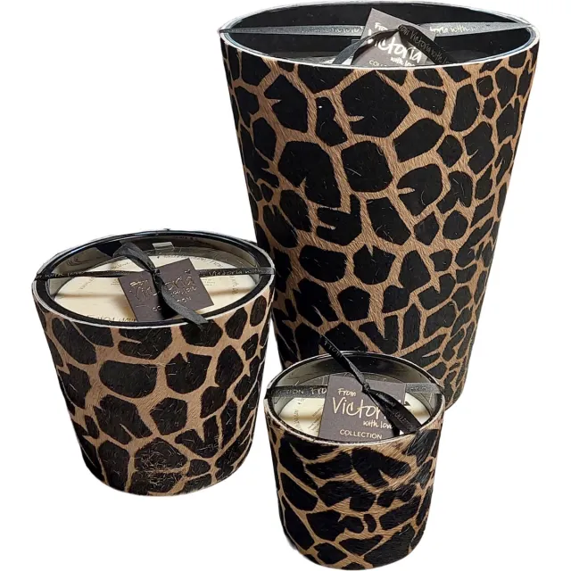 VICTORIA WITH LOVE BY PHILLINE.BE Victoria with Love kaars - Giraffe Beige - Small - Geurkaars