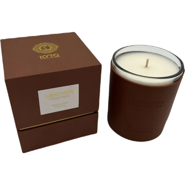 Kyto Geurkaars in glas met edele vegan lederen hoes, cadeauset, 40 uur brandduur, geschenkset, geur: vanille & amandel/cederhout & vanille/bergamot (Frosty Nights) Frosted Nights