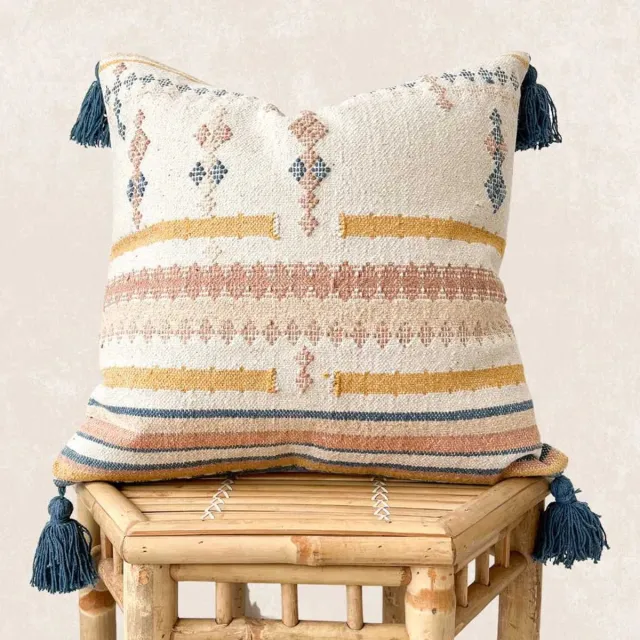 The Four Pursuits TFP Hand Woven Coastal Cushion Cover - Sierkussenhoes | Nyra - 50 x 50 cm - 100% Organic Cotton (GOTS Certified) - Handmade in India - cream, natural white, terracotta, Coral, Coral Blue, Colourful