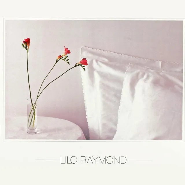 Catch Projecten Poster - Bed with Flowers - Lilo Raymond - Kleur - Fotografie - Jaren 80 Roze