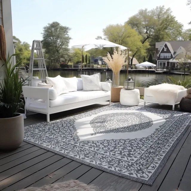 flycarpets Elle Decoration - Binnen & Buitenkleed - Omkeerbaar - Meekly - Zilver - 80x150 cm Grijs