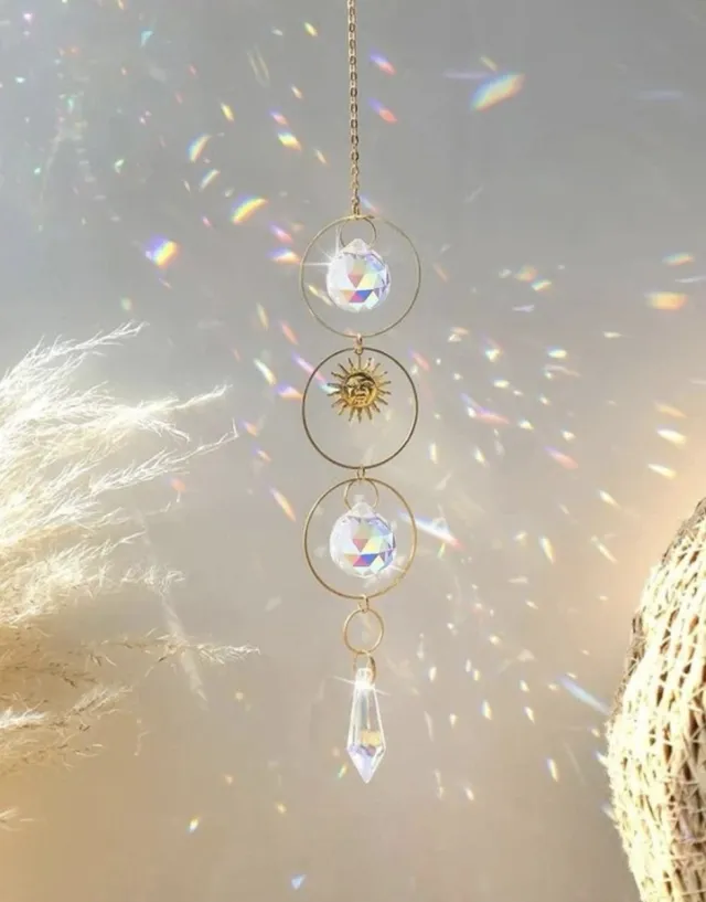 Savvy the label Raamkristal - zonnehanger - dromenvanger - dreamcatcher - crystal Moon Suncatcher - Transparant - Kristal Zonvanger - Goudkleur - Raam Decoratie - Maan zonnevanger - Kristallen - Zonnevanger - Raamdecoratie - moederdag - moederdag cadeautje