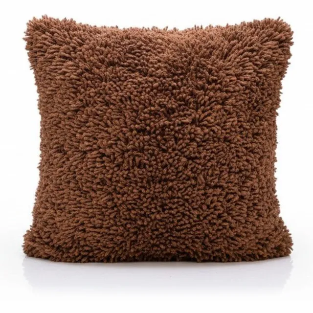 Youna Label Sierkussen 45x45 - Fluffy - Donkerbruin - Kussen voor Bank & Woonkamer