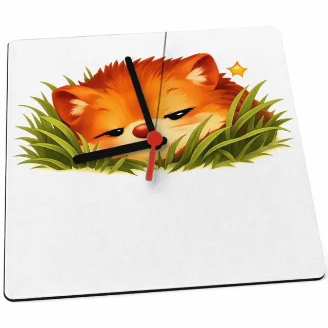 Mr Cadeautjes Klok 19 x 19 - design Een slaperige egel die half verscholen zit tussen gras en me | cadeau Wit