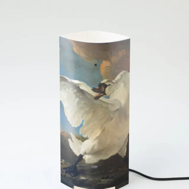 Packlamp Tafellamp groot - De bedreigde zwaan - Asselijn - 36 cm hoog - ø15cm - Inclusief Led lamp multikleur
