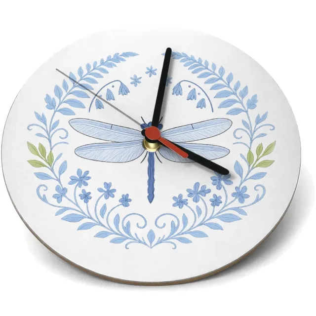 Mr Cadeautjes Klok rond Ø 19 - design Serene bosrand met libellen en varens in een verfijnd blauw| cadeau Wit