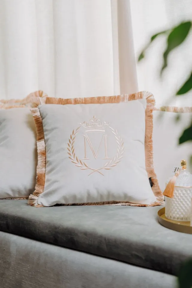 Sandra Mika Embroidered pillow / personalised pillow / monogram pillow / decorative cushion 40x 40 beige velvet letter