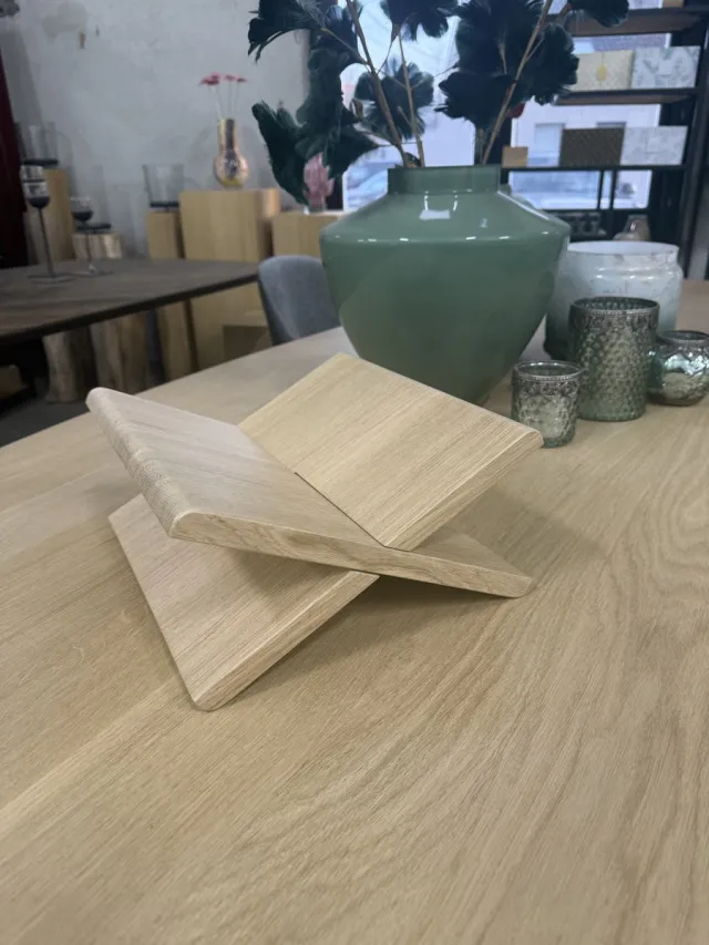 Handgemaakt Boekensteun in massieve eik| handgemaakt| boek| wood Hout