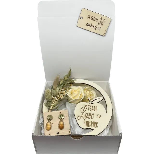 Stars 4 you Geschenkbox JUF | BEIGE | flowerhoop | zeeproosjes | jij bent de liefste | liefste juf | topjuf | einde schooljaar | cadeau | cadeautje juf