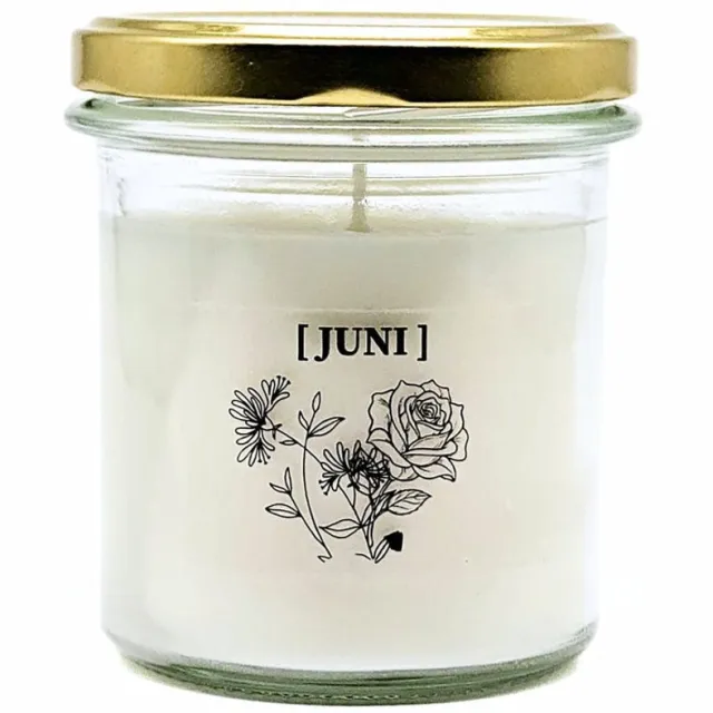 Candlelight-on geurkaars met geboortebloem en geboortedatum - 28 juni - o.b.v. sojawas en etherische oliën Wit