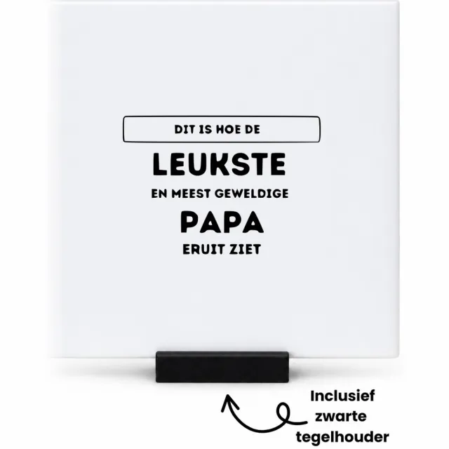 Hacebo Dit is hoe de leukste en meest geweldige papa eruit ziet tegeltje met tegelhouder - Papa - Familie mensen met een papa - tegeltjes met tekst - Vaderdag - Cadeau - spreuktegels - 10.8x10.8 CM Wit