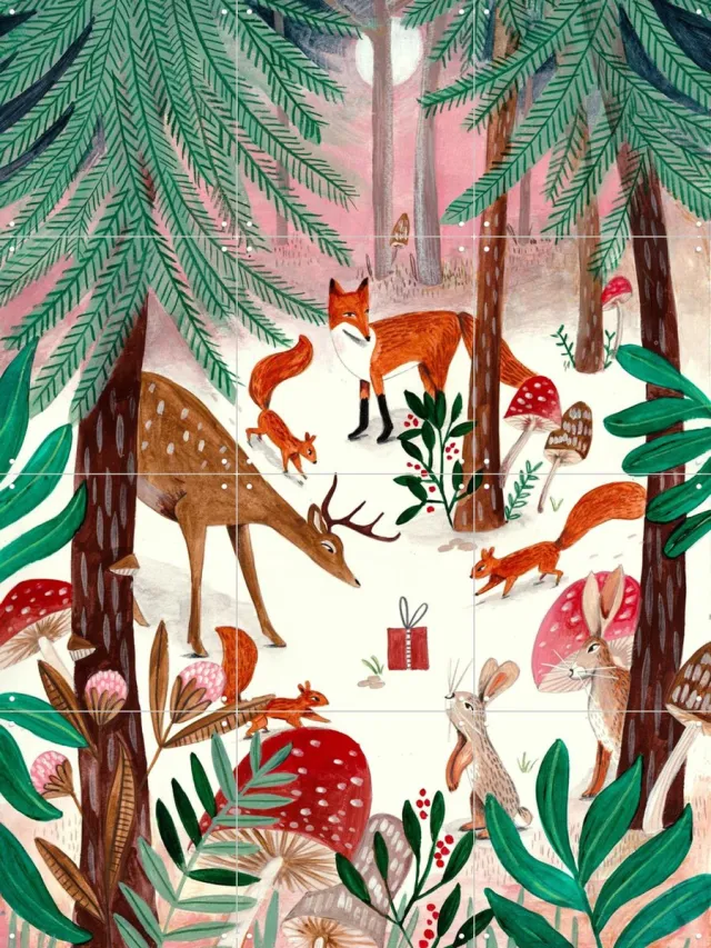 IXXI Surprise in the forest, Caroline Bonne Müller & Various - 60 x 80 cm - Grote wanddecoratie en posters - Speels, Illustraties, Kleurrijk Groen / Rood