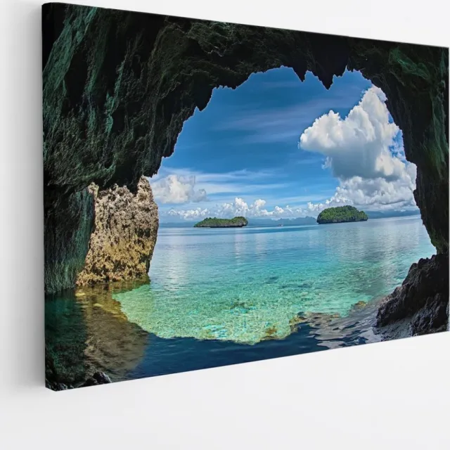 Saammp Canvas Schilderij - Eilanden - Uitzicht vanuit een grot - Natuur - Landschap - 40x30 - Foto op canvas - Wanddecoratie - Muurdecoratie Woonkamer - Slaapkamer decoratie - Canvas Print Multicolor