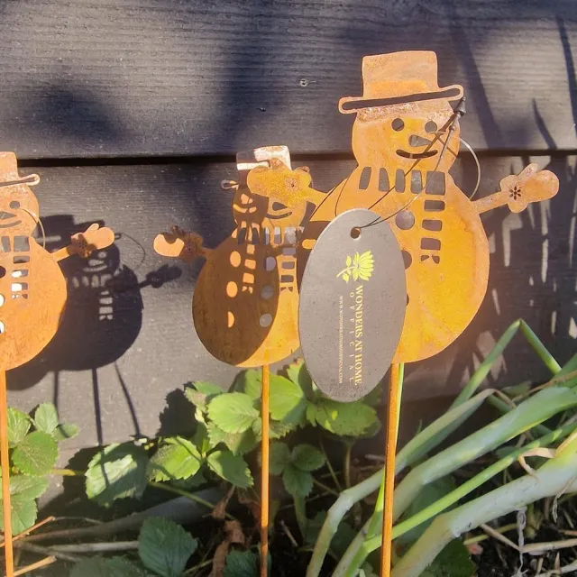 Wonders at Home Official Tuinsteker Sneeuwpop - Set van 2 - Cortenstaal - Roest - Tuindecoratie - Metalen Plug Snowman - 35cm