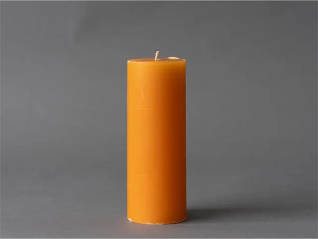 L28 Kaars rustiek handgemaakt geel 205/75 mm