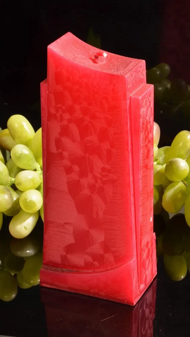 MilaNNE Apollo kaars, ROOD POLYMICO, hoogte 18 cm