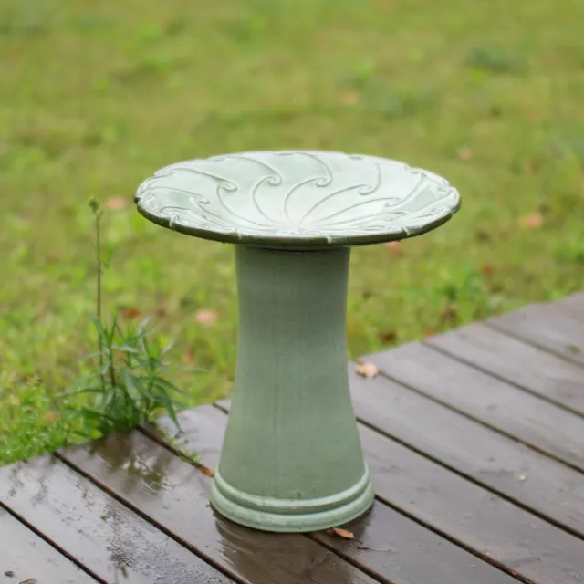 MODENUIT Vogelbad – Handgemaakt – 43 cm Diameter – 45 cm Hoog – Keramiek – Lichtgroen – Vorstbestendig – Weerbestendig