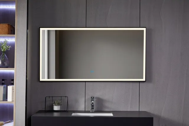 Bella Mirror Badkamer Spiegel met verlichting – Badkamerspiegel – Antivocht – Anticondens – Ledverlichting – Met zwart frame - 60 x 80 cm