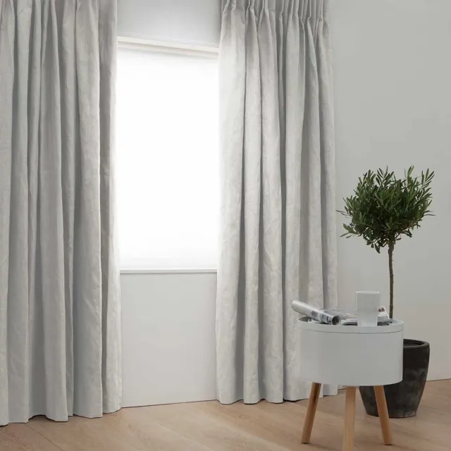 Linnenlook Gordijnen Linnen Gordijnen® Klant-en-klaar Gordijn van 100% linnen 140 x 270 cm ~ Gebroken Wit 151 ~ Lichtdoorlatend (Semi-transparant) Gebroken Wit 151 - Semi-transparant - 1 stuk