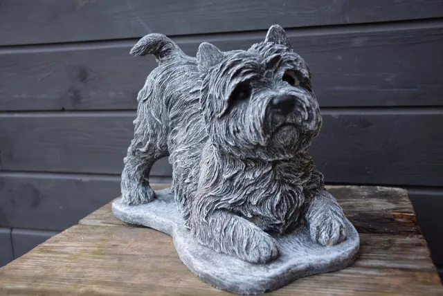 Ilse's Huis en Tuindecoratie Cairn Terrier, betonnen (tuinbeeld) Antraciet grijs