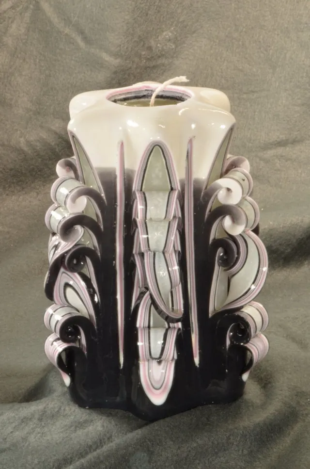 MilaNNE Kaars, handgesneden, 16 cm (zeer exclusief) 51517 - Gemaakt door Candles by Milanne - BEKIJK VIDEO Zie Foto