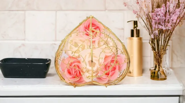 AliRose Zeep Roosjes - Roze / Wit - Elegant Cadeau - Valentijn - Liefde - Amor - Licht Geparfumeerd - Roosjes Geur Roze-Wit