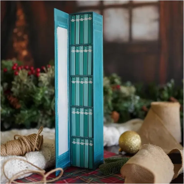 KZQ Adventskalender voor Boekenliefhebbers 24 Dagen - Met 24 Mini Boekjes en Kersthangers - Boeken Kerstornamenten voor Kerstboom - Kerst Aftelkalender en Kerstcadeau - Baluw groen