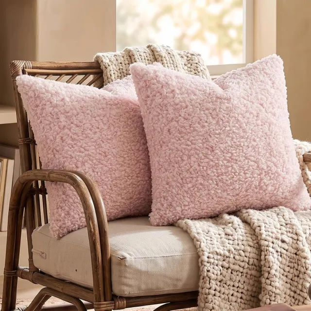 ZVD 2 Stuks Sherpa Bouclé Kussenslopen 45x45 cm - Zachte en Pluizige Sierkussenhoezen - Comfortabele Woondecoratie Voor Bank en Bed roze