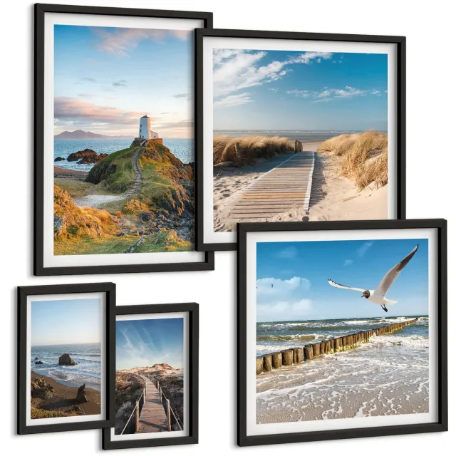 Coloray 5-Delige Schilderij Set - Uitzicht Op Zee Met Vuurtorens En Stranden Op De Achtergrond. - 50 x 50 cm, 20 x 30 cm En 40 x 60 cm - Decoratieve Schilderijen - Woonkamer - Interieur - Moderne Wanddecoratie Zwarte lijst
