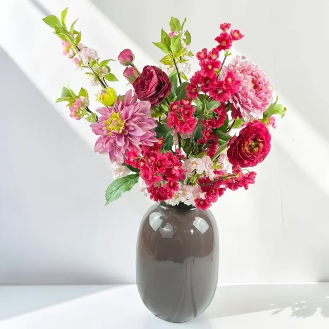 Bloemboetiek Cherry Blossom Bliss – Kunstbloemen – Bloemen – Zijden bloemen boeket – Luxe kunstbloemen plukboeket – Lichtroze, Donkerroze en groen – 65 cm – 9 stelen – Vaas niet inbegrepen