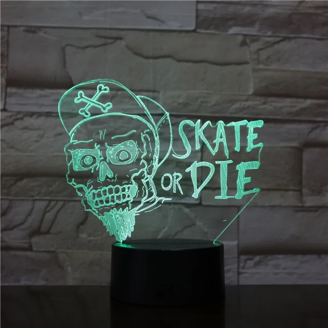 MC Living 3D Led Lamp Met Gravering - RGB 7 Kleuren - Skate Or Die
