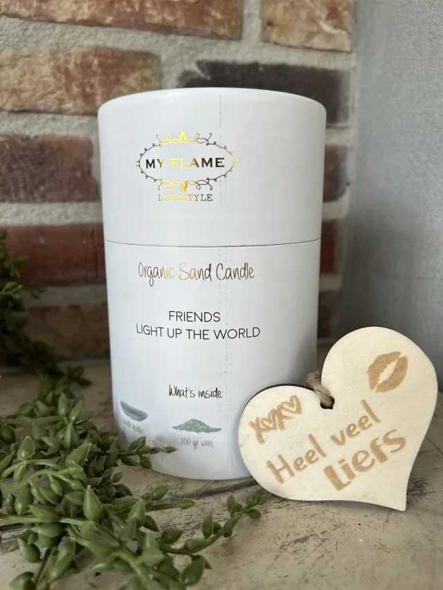 Creaties van hier Giftbox Friends met Kaarsenzand en Houten Hartje - Kaars
