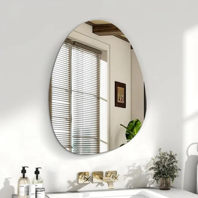 Famanu Onregelmatige wandspiegel 45 x 60 cm, frameloze glazen spiegel voor moderne decoratie in badkamer, hal of woonkamer zwart