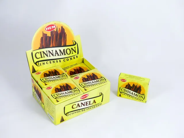 HEM Wierook Kegels / Cones - Kaneel / Cinnamon - Voordeelbox (12 Pakjes / 120 Kegels)