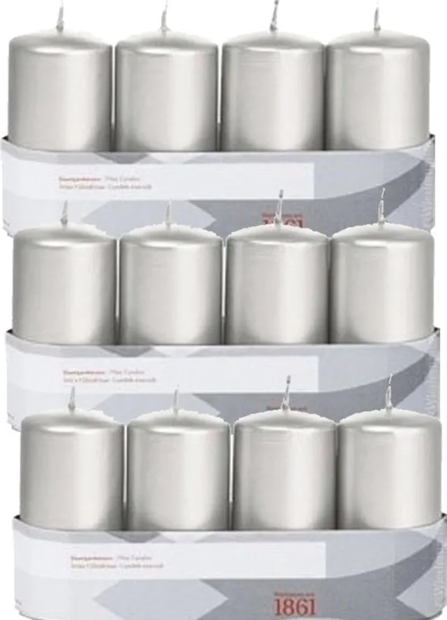 Trend Candles 12x cilinderkaarsen - 18 branduren - geurloos - zilverkleurig - stompkaarsen