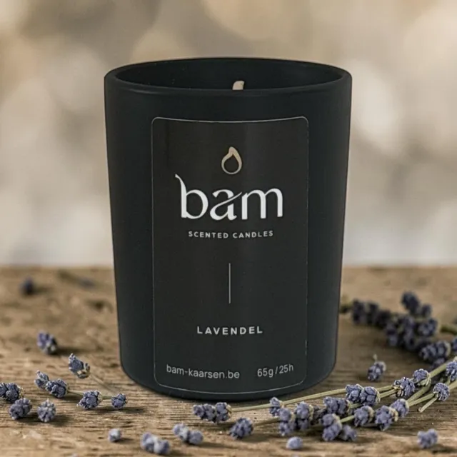Bam Lavendel Geurkaars – Black Collection Medium – 2 Katoenen Wieken – 60 Branduren – 190 g – Zonnebloemwas – Vegan zwart