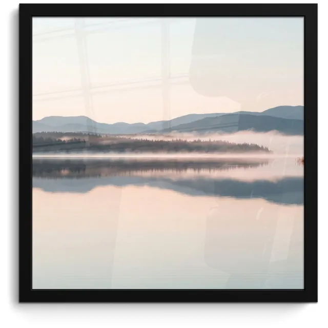 FrameYourWall Poster in lijst - Fotolijst 40x40 cm - Posters - Water - Bomen - Mistlaag - Posterlijst zwart - Decoratie - Wanddecoratie woonkamer - Muurdecoratie slaapkamer