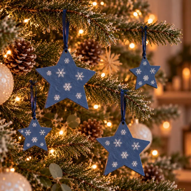 ZoeZo Design 4 stuks - Kersthanger - kerstboomhanger - kerstster - hout - blauw - wit - 14 x 14 cm - 9 x 9 cm