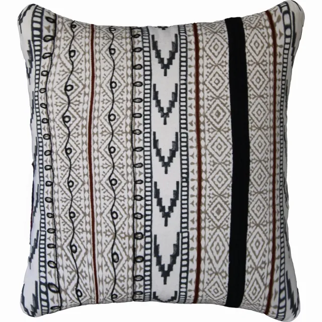 Urbane Hide Kussenshoes | woonkamer | kussenhoes 45x45cm | kussensloop | sierkussens | cushion cover | katoen | Hand blocked print zwart