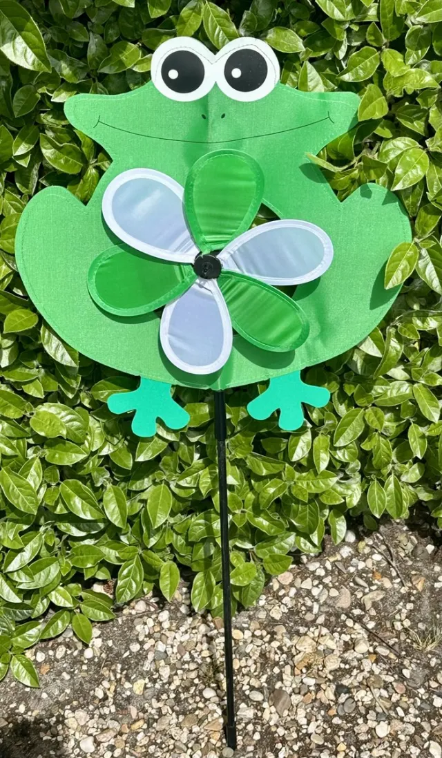 Impuls Windmolen met "Kikker" - meerkleurig + groen- nylon + kunststof steker- dia 21 cm x hoogte 78 cm - Tuinaccessoires - Tuinstekers Meerkleurig - groene kikker
