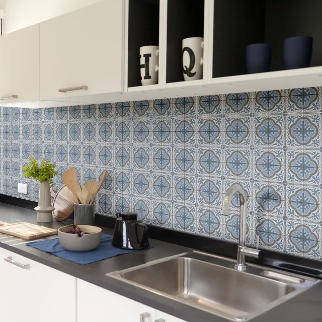 Ambiance Sticker Zelfklevende tegelmuurstickers voor keuken en badkamer - 60 Azulejos Assia tegelstickers - 60 stickers 20x20cm Multi color