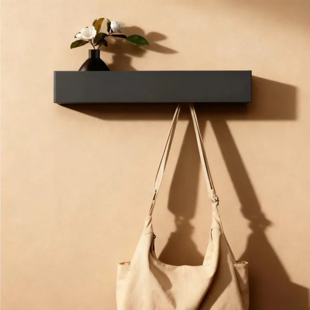 Famanu Wandgarderobe met plank en verborgen haken, moderne kapstok van hout en metaal, zwarte kledinghaken voor hal en slaapkamer