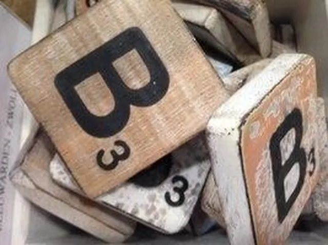 Joni's houten letters & tekens Scrabble Letter B Zie foto