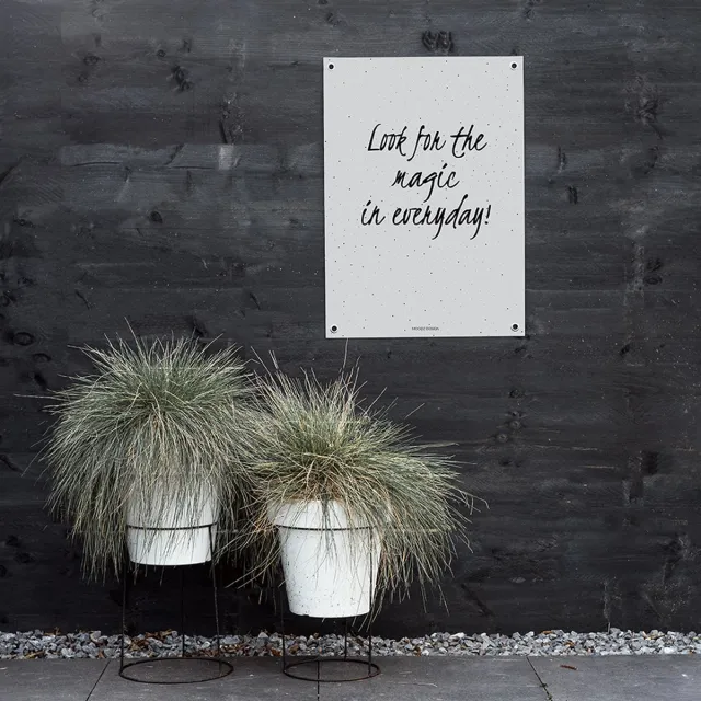 MOODZ design Tuinposter | Buitenposter | Look for the magic in every day | 70 x 100 cm | Grijs