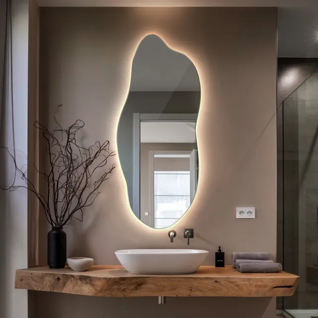 Coloray Asymmetrische Organische Spiegel LED - Grote Organische Spiegel Met Verlichting - 45 cm x 100 cm - Grote Organische Woonkamer Spiegel LED - Scandinavisch Spiegel - Neutraal licht - LED Organische Wandspiegel Groot Neutraal Wit