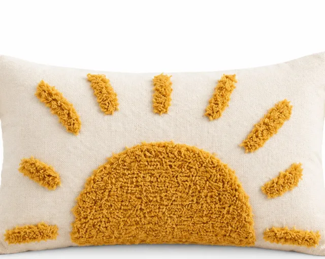 SWGOTA Katoenen kussenhoes 30 x 50 cm met geel getuft zonmotief en hoekkwastjes - 1 stuk, zonder binnenkussen Crème
