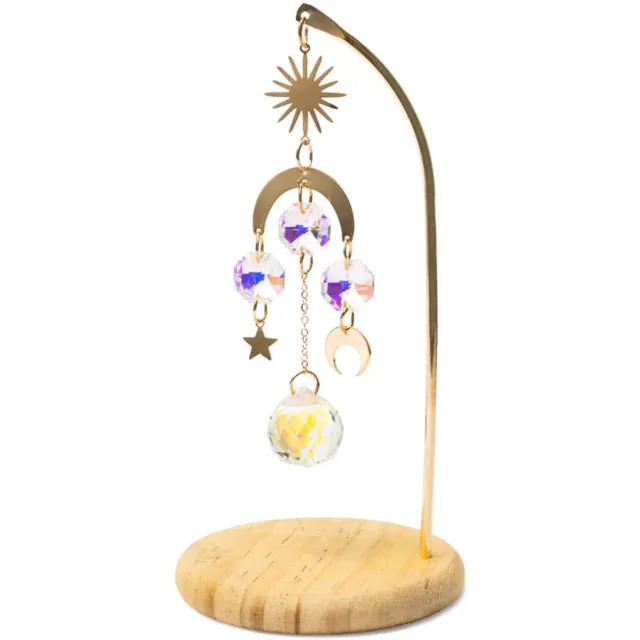 Phoenix Import Mani Bhadra Regenboogkristal suncatcher op houten voet met zon, maan en ster goud